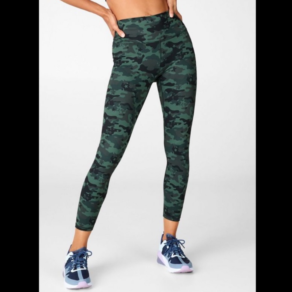 Fabletics camo power hold 7/8 leggings SMALL